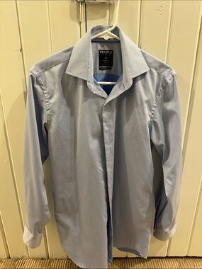 Proper Light Blue Men's Dress Shirt 
15 32 33.  Only worn twice.